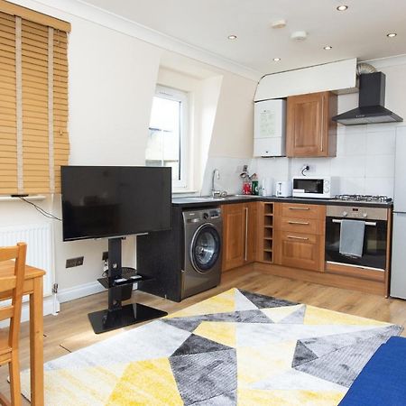 Evergreen Apartments-Flat 5, Londra Esterno foto